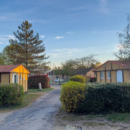 Onlycamp Camping Le Champ D'Ete Reyssouze Exteriör bild