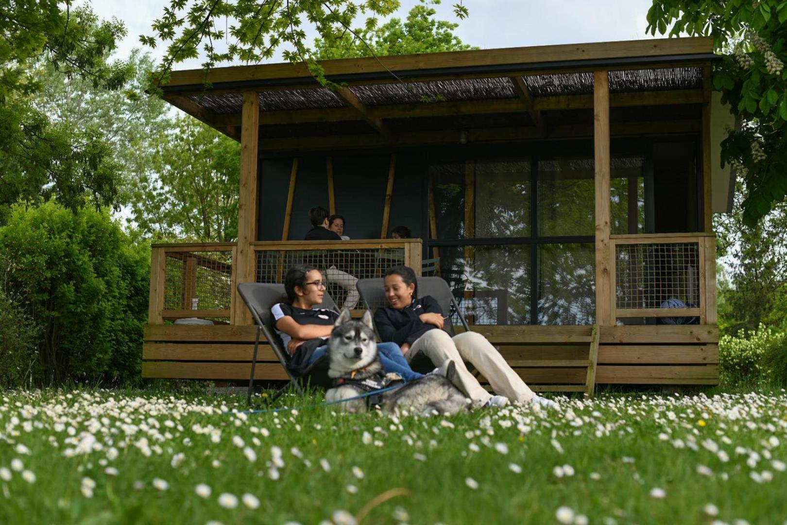 Onlycamp Camping Le Champ D'Ete Reyssouze Exteriör bild